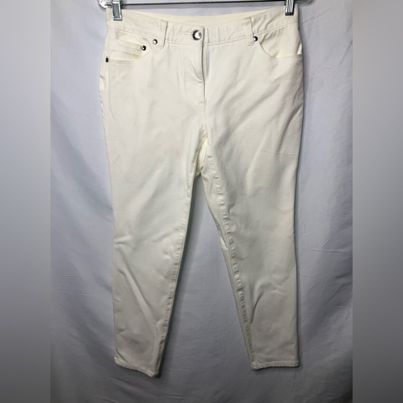 Chico's Denim - Chico’s so slimming size 00 short white jeans